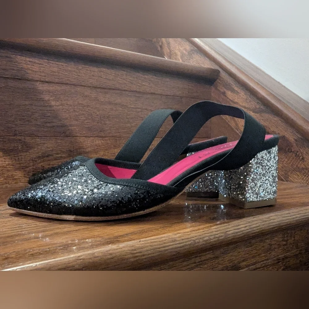 Italian Ferca 81 glam sparkle block heel with heart design. - Picture 3 of 9
